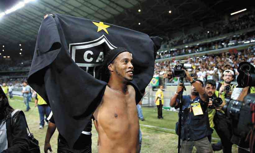 Ronaldinho Gacho: encarcerado no Paraguai, astro completa 40 anos